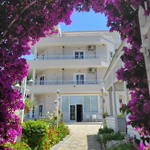 Guest house August, Ksamil